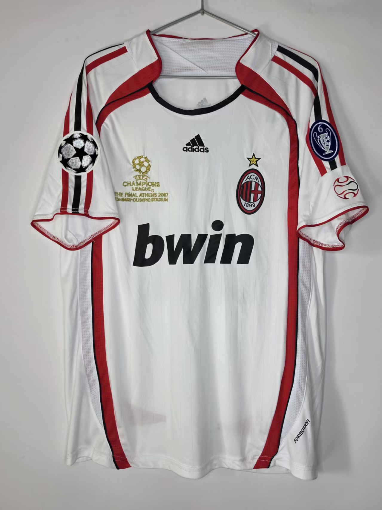 AC Milan 2007-Inspired Retro Shirt – Kaká 22