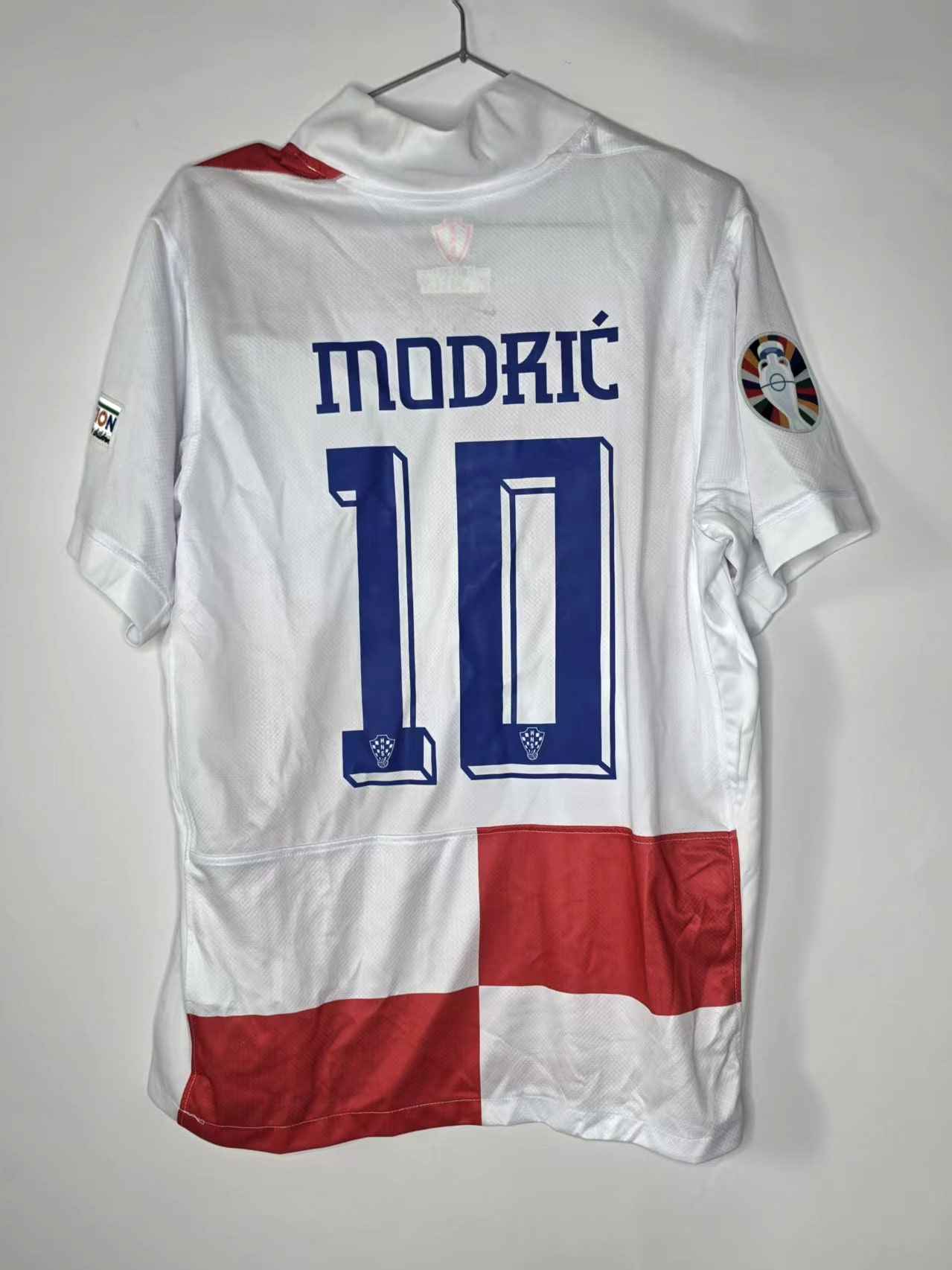 Croatia 2018-Inspired Modrić 10 Home Retro Jersey