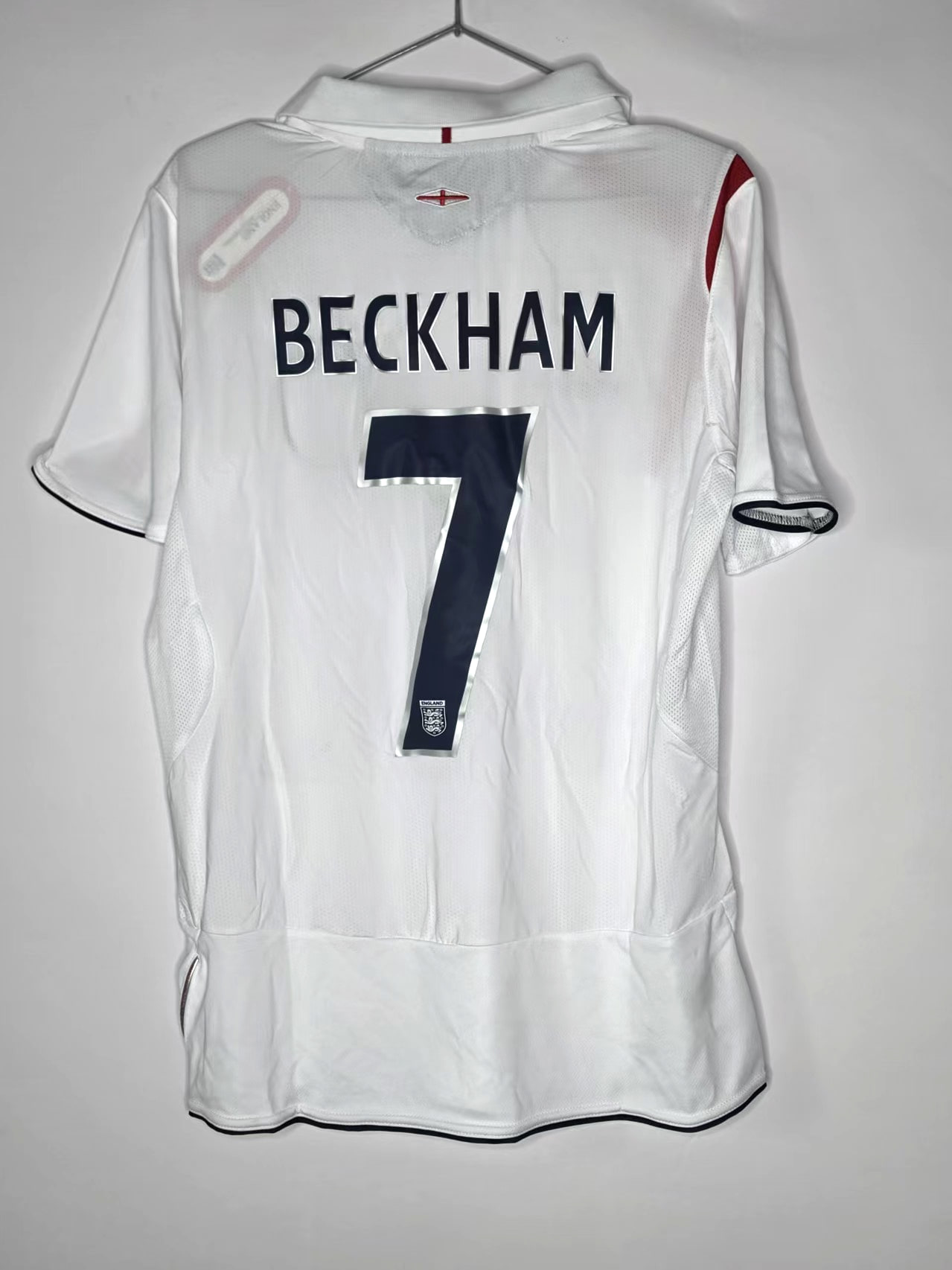 England 2006-Inspired Beckham 7 Home Retro Jersey back view