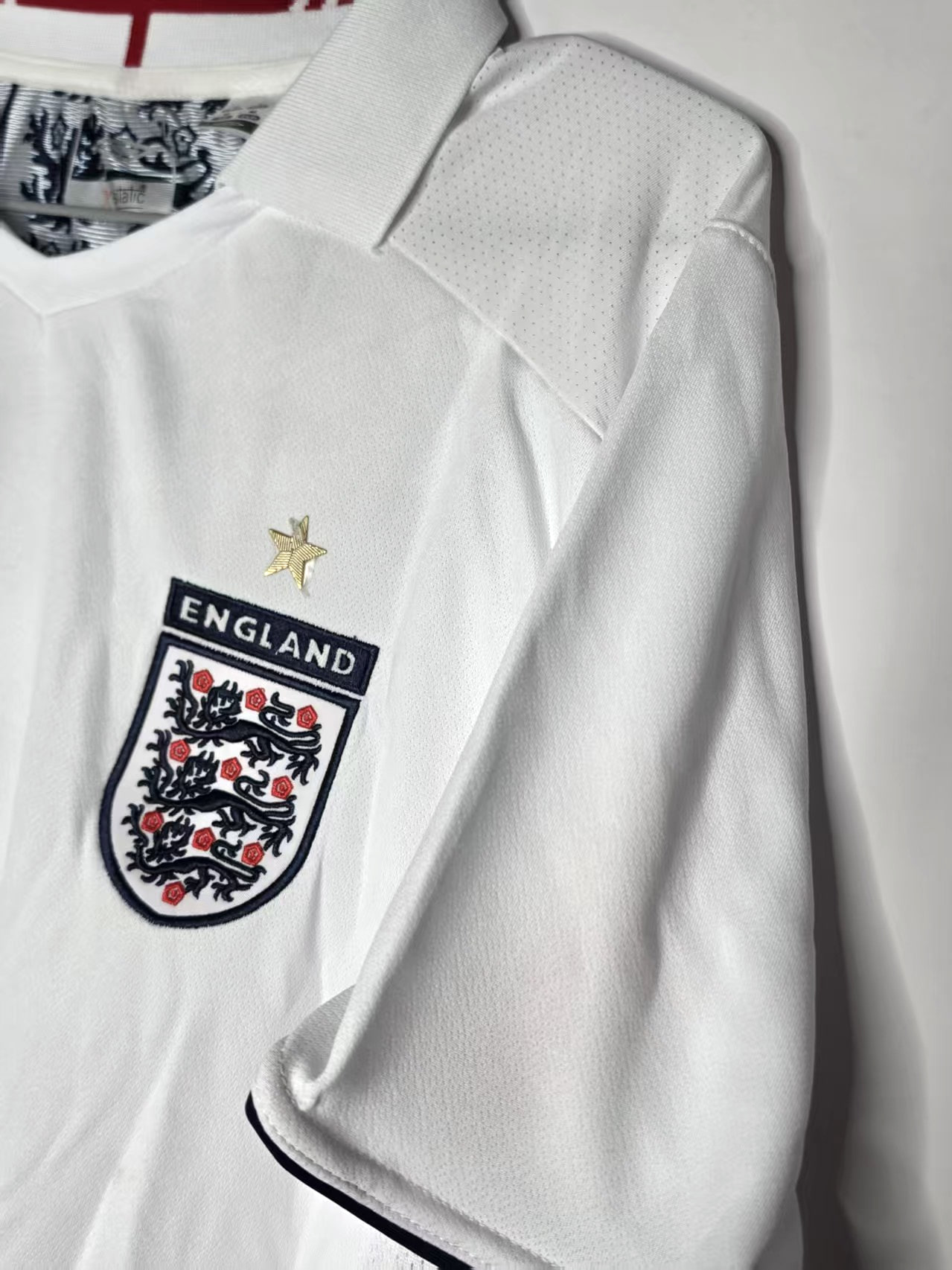 England 2006-Inspired Beckham 7 Home Retro Jersey