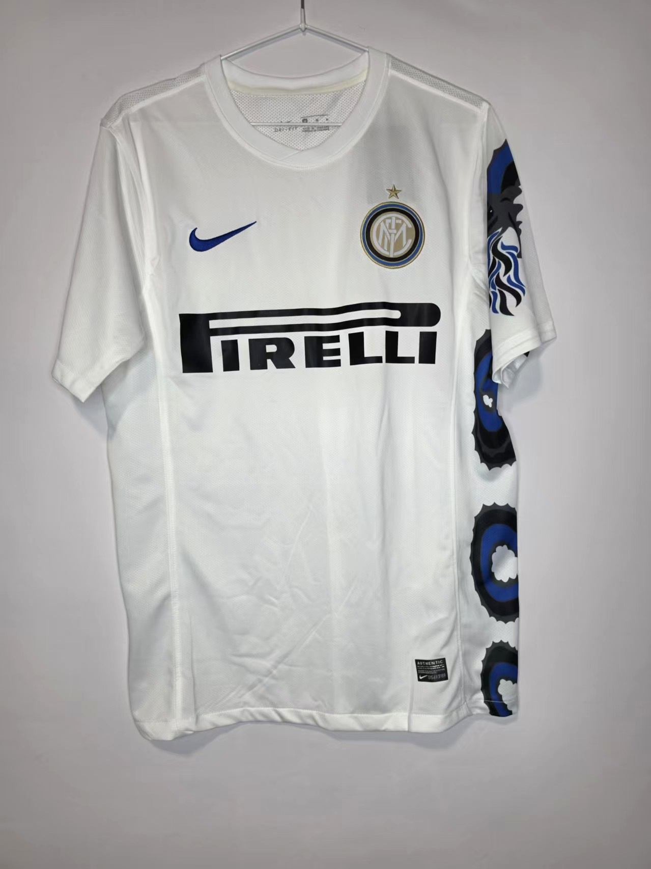 Inter Milan 2010/11 Away Jersey front view