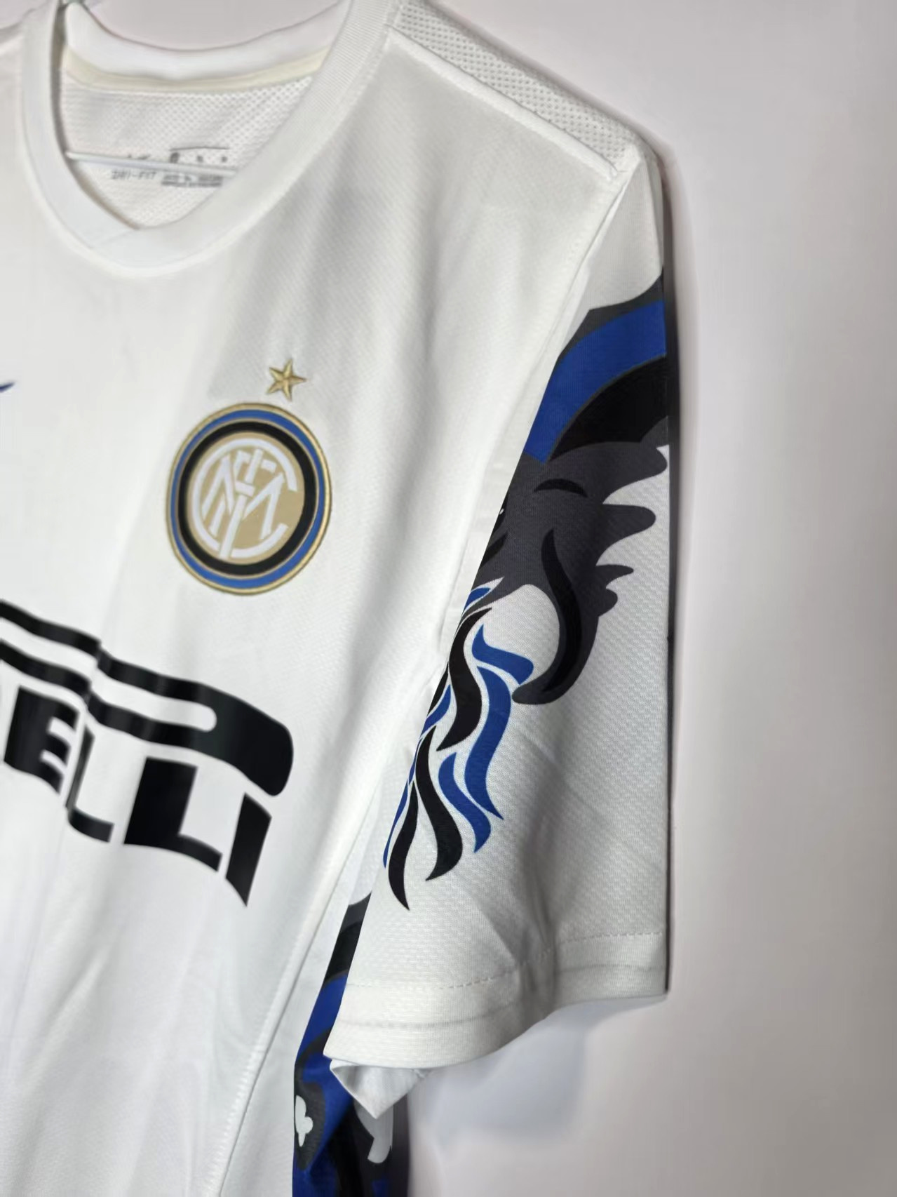 Inter Milan 2010/11 Away Jersey