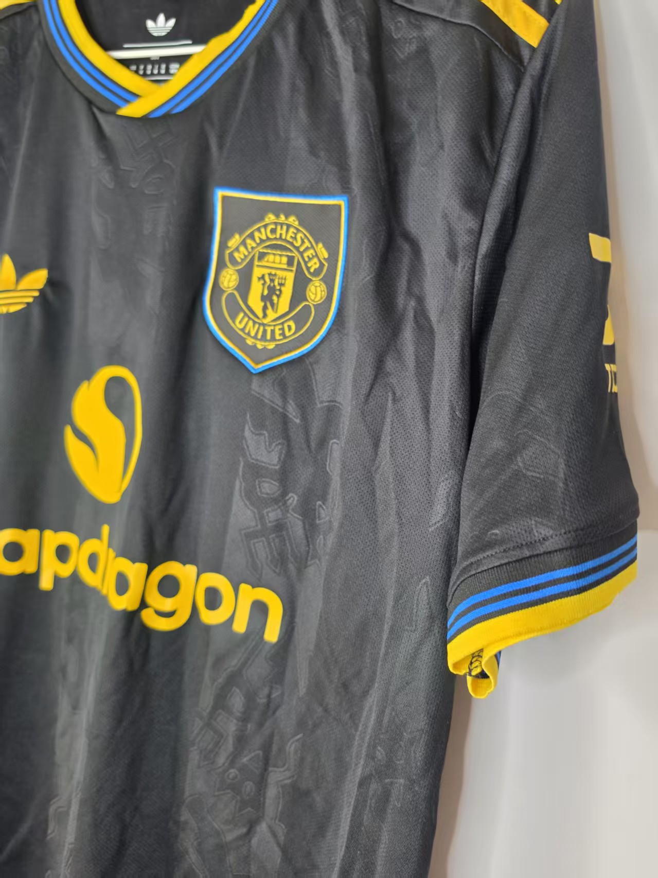 Manchester United 2025 Third-Inspired Retro Shirt