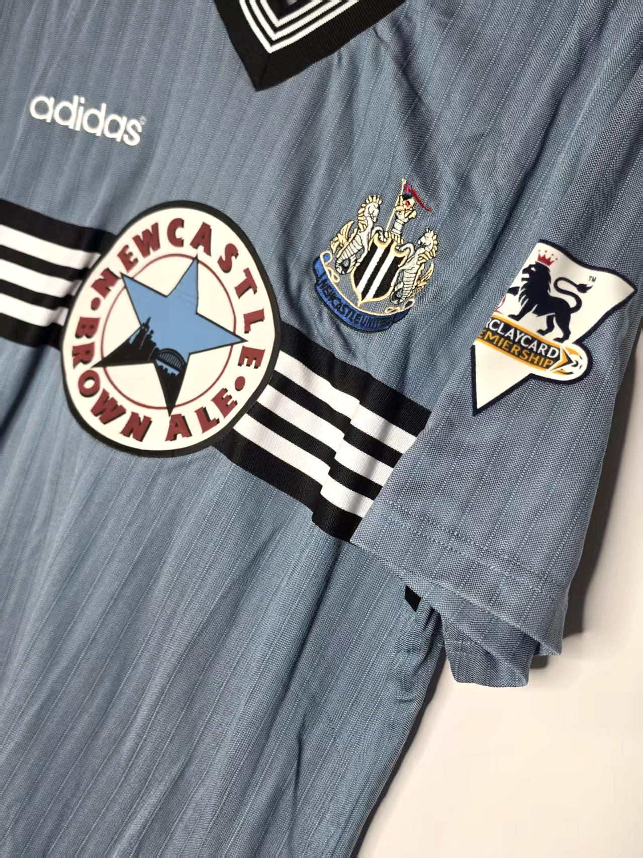 Newcastle United 1998/99-Inspired Shearer 9 Away Retro Jersey
