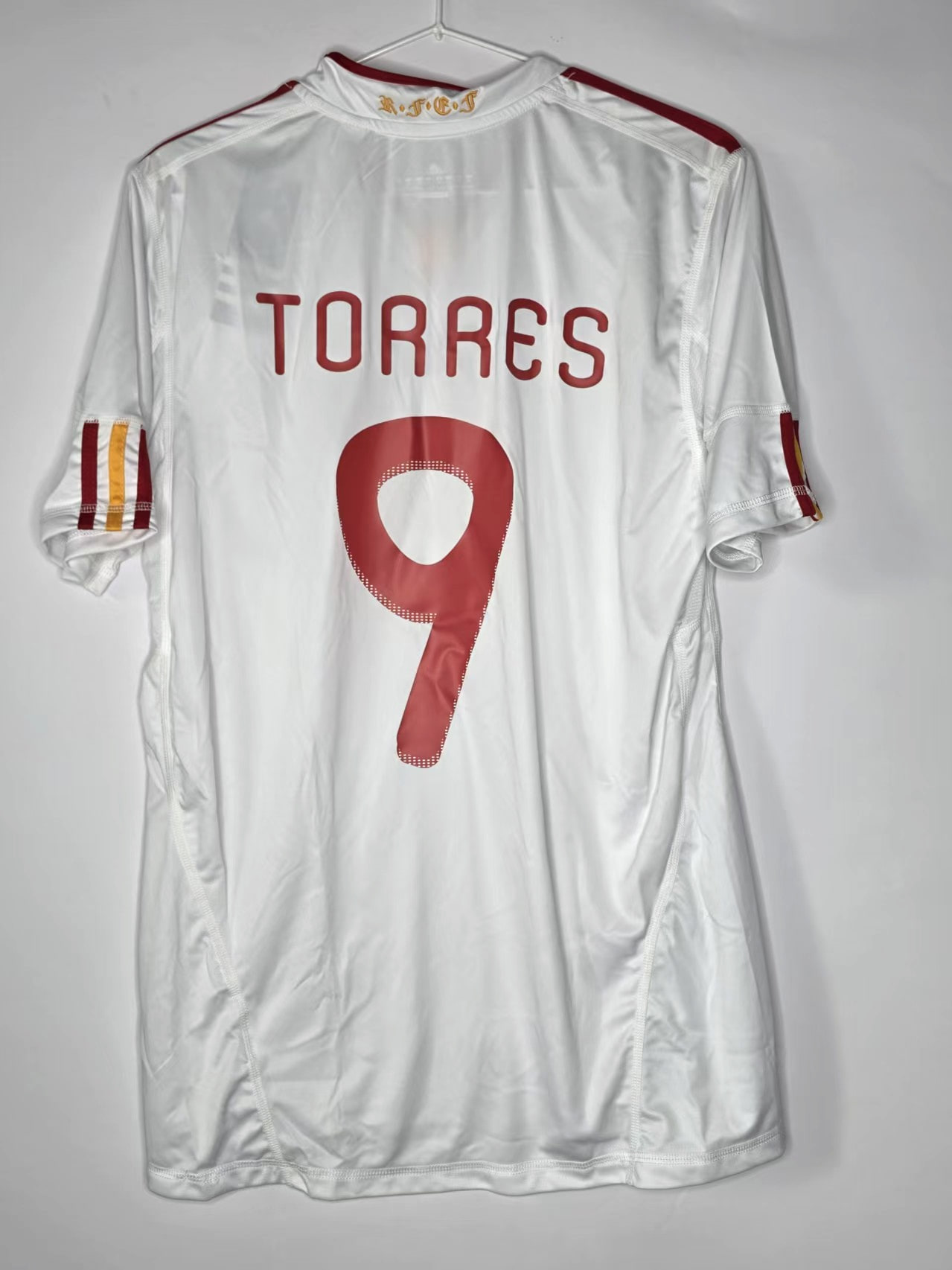 Spain 2010-Inspired Torres 9 Away Retro Jersey back view